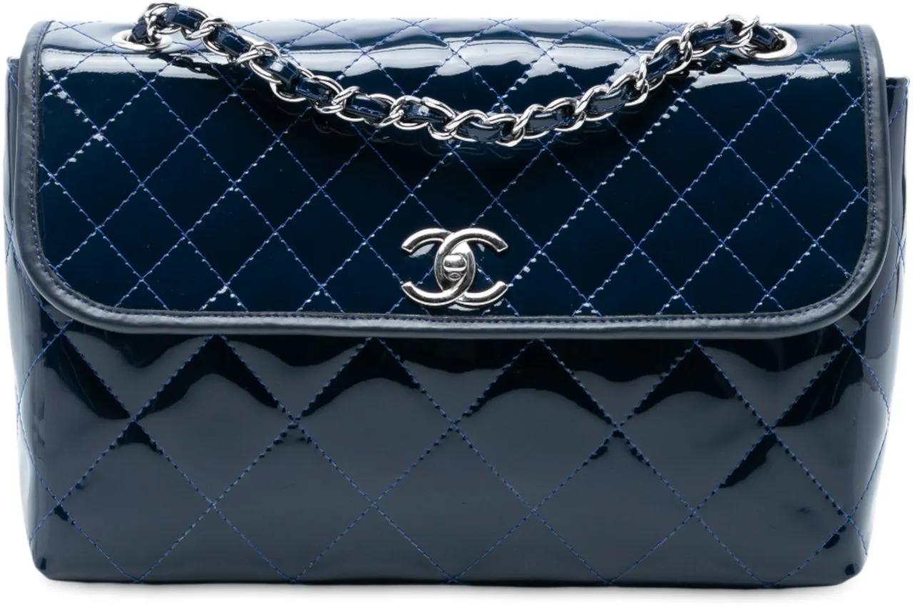 Chanel Hobo Bags - Quilted Patent In The Business Flap - Gr. unisize - in Blau - für Damen