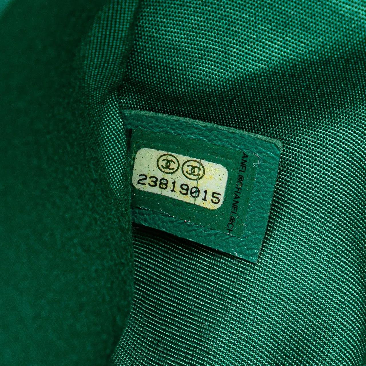 Thumbnail - Chanel Hobo Bags - New Medium Braided Chevron Lambskin Boy Flap - Gr. unisize - in Grün - für Damen