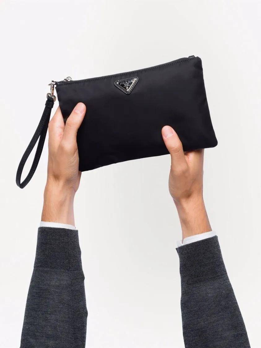 Thumbnail - Prada Clutches - Rectangular Clutch Bag With Silver Zipper - Gr. unisize - in Schwarz - für Damen