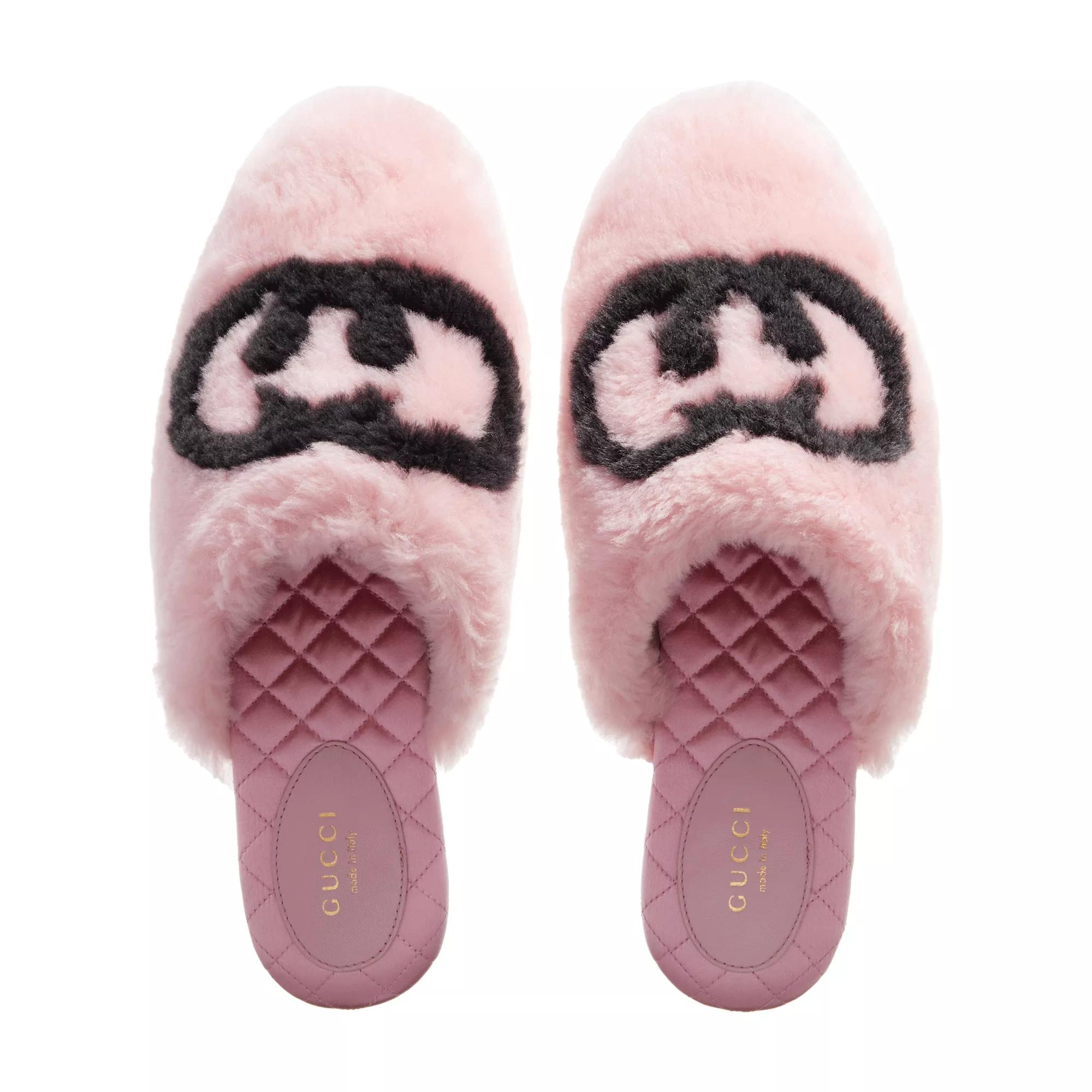 Gucci outlet fluffy slippers