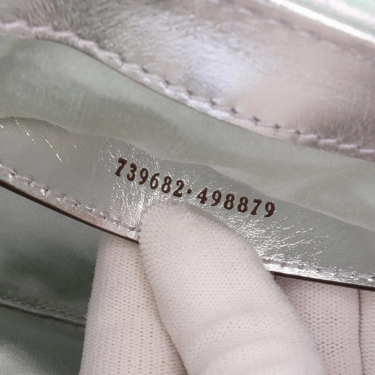 Thumbnail - Gucci Hobo Bags - Mini GG Marmont Matelasse Iridescent Leather Flap - Gr. unisize - in Grün - für Damen