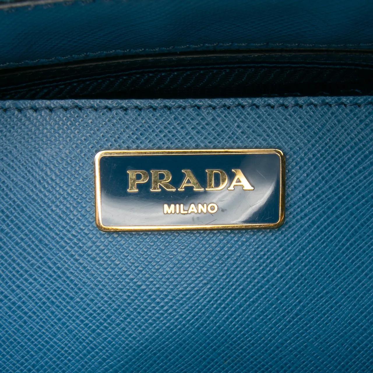 Thumbnail - Prada Hobo Bags - Medium Bicolor Saffiano Lux Galleria Double Zip Sa - Gr. unisize - in Blau - für Damen