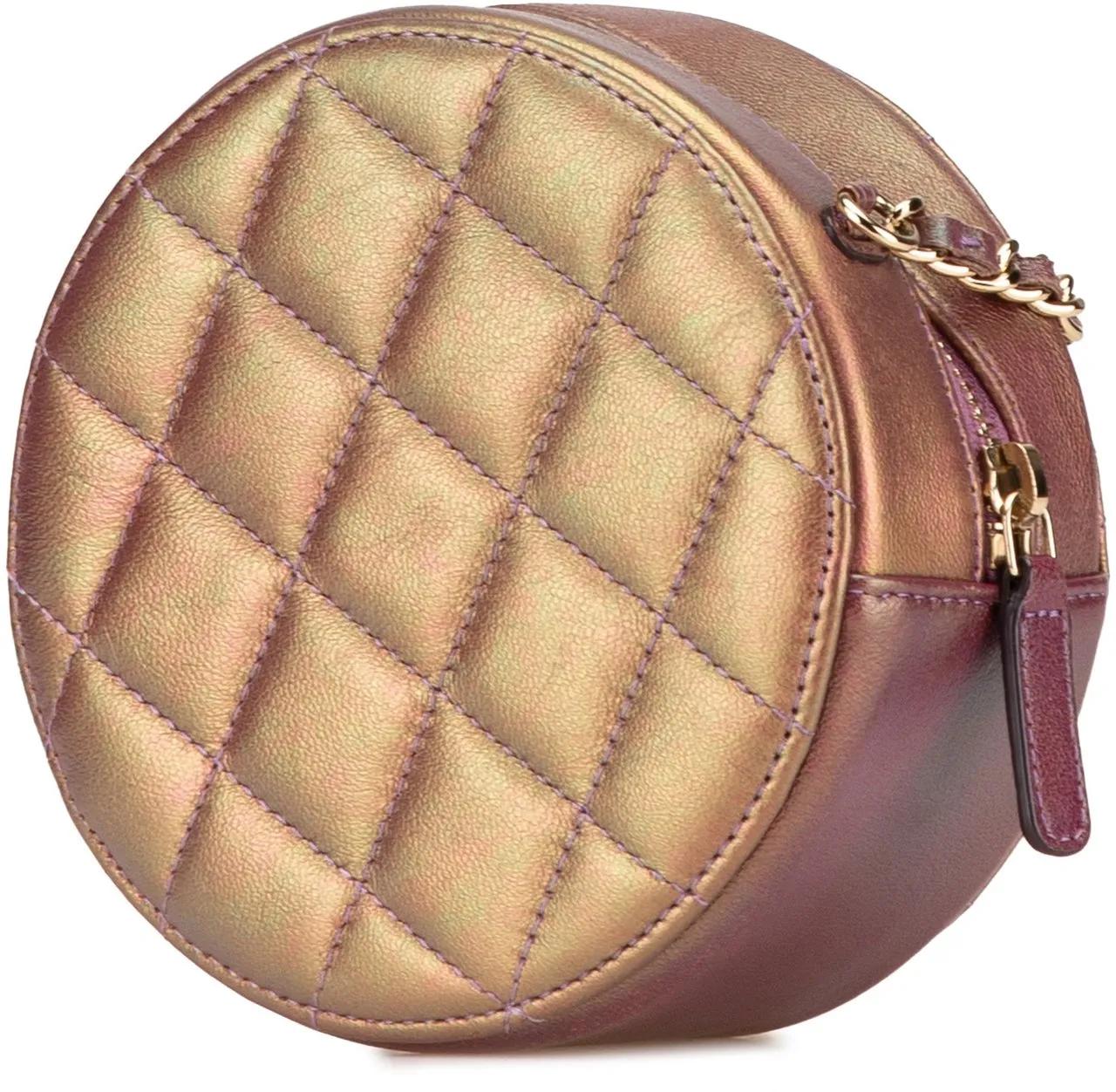 Thumbnail - Chanel Hobo Bags - 2020 Quilted Iridescent Lambskin Round Clutch With - Gr. unisize - in Lila - für Damen