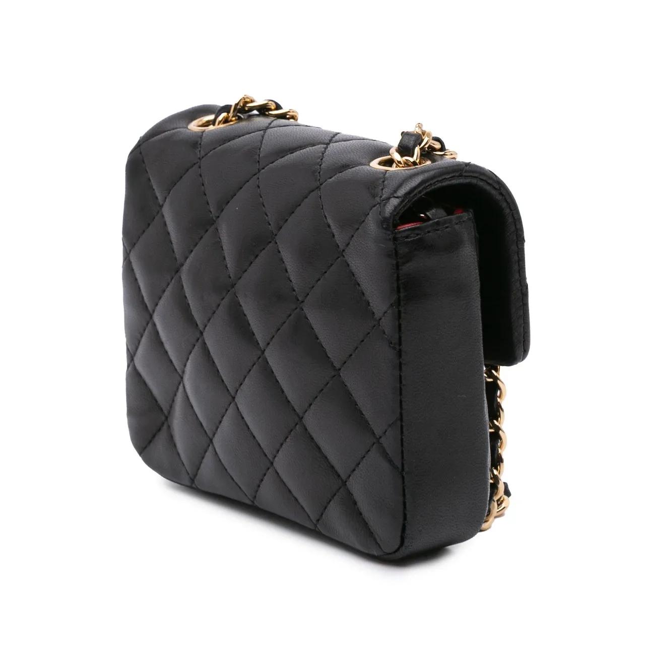 Thumbnail - Chanel Hobo Bags - 2005-2006 Micro Quilted Lambskin Single Flap - Gr. unisize - in Schwarz - für Damen