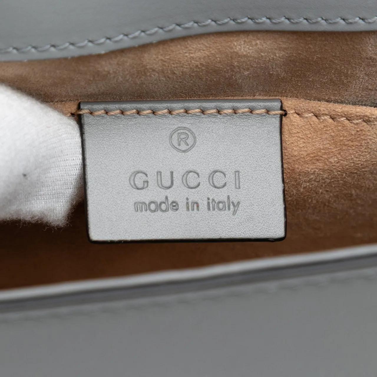 Thumbnail - Gucci Hobo Bags - Mini Leather Web Sylvie Chain Crossbody - Gr. unisize - in Grau - für Damen