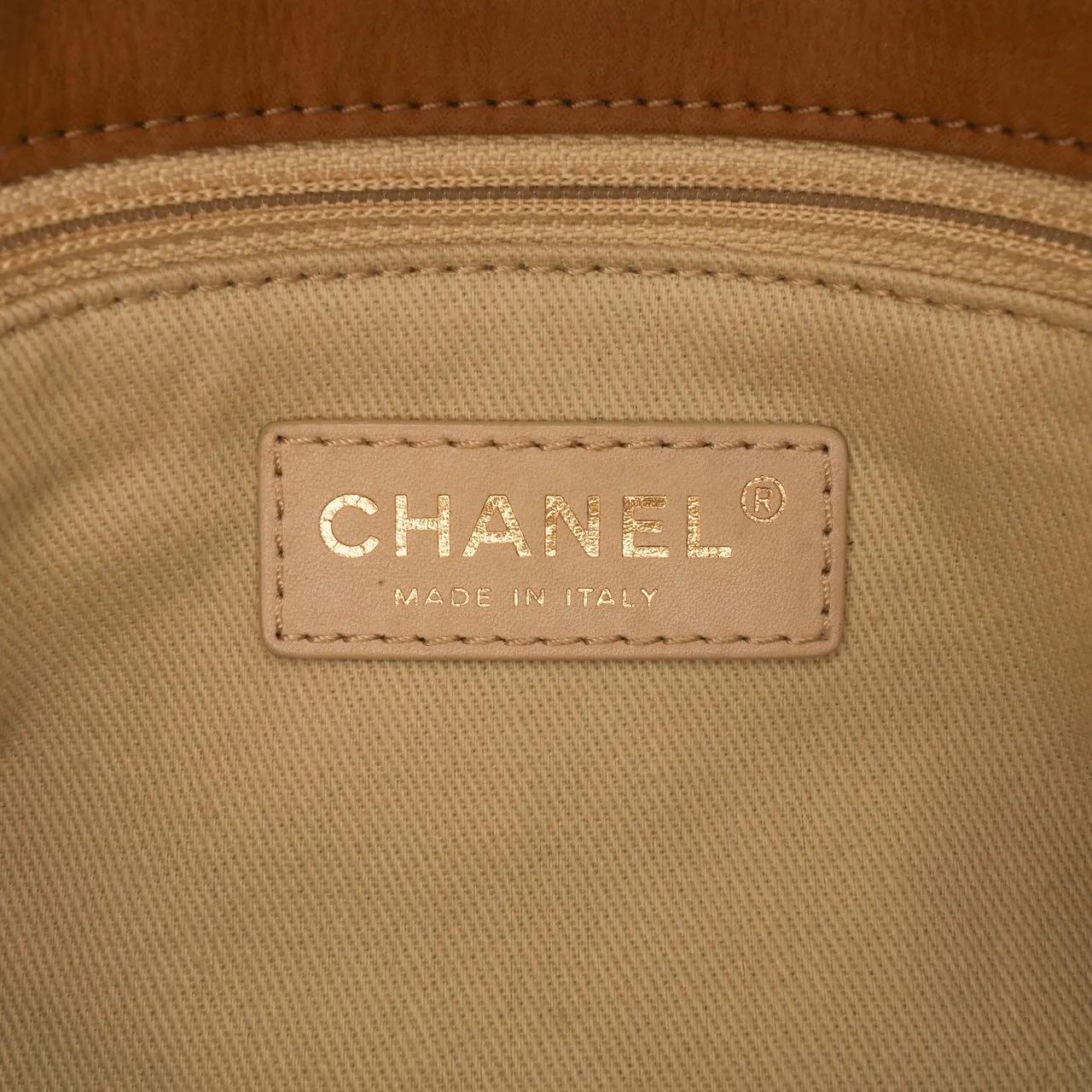 Thumbnail - Chanel Hobo Bags - 2012-2013 Large Iridescent Calfskin Chic Quilt Fla - Gr. unisize - in Braun - für Damen