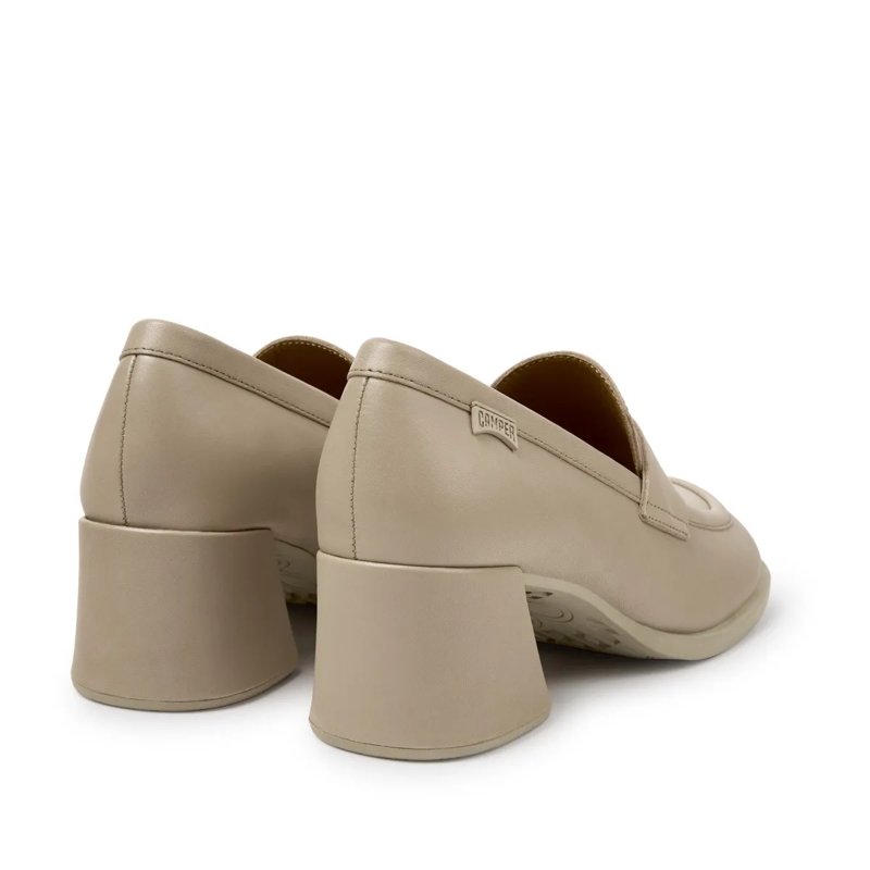 Camper Loafer Der neue feminine Absatzschuh für den Alltag ist i hellbeige(Image 3)