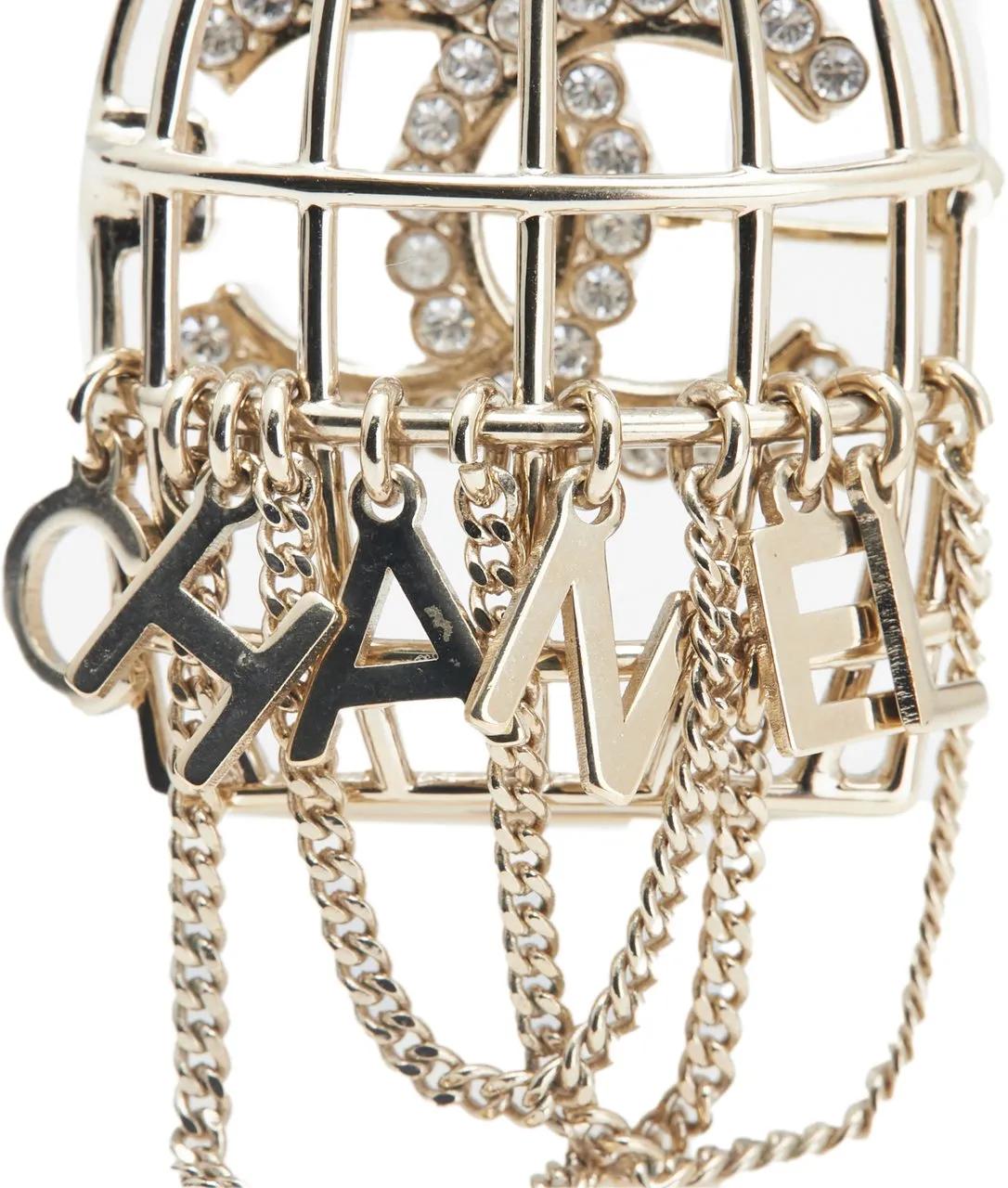 Thumbnail - Chanel Halskette - CC Gold Plated Faux Pearl and Rhinestones Logo Bir - Gr. unisize - in Gold - für Damen