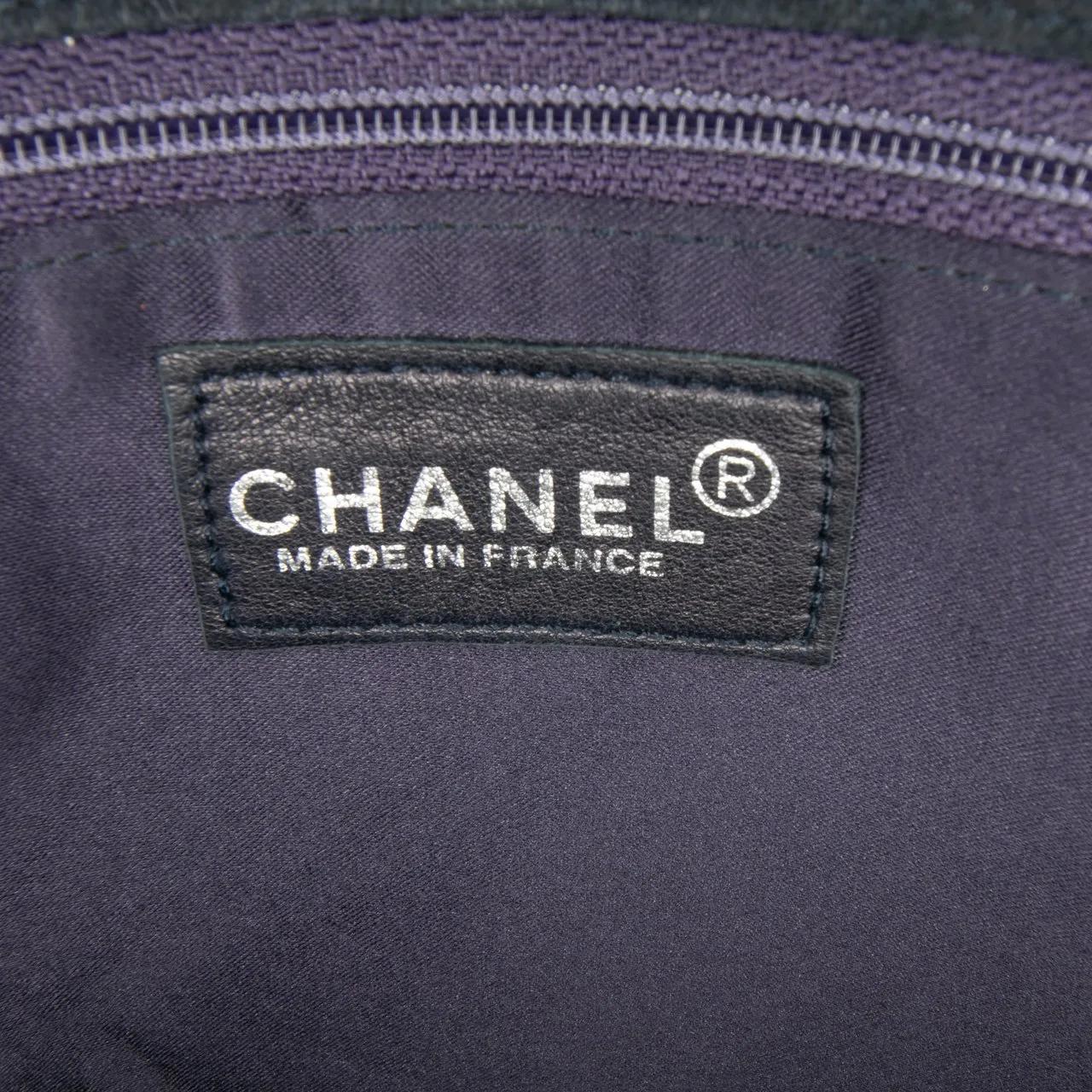 Thumbnail - Chanel Shopper - Mini Suede Studded Fringe Tote - Gr. unisize - in Schwarz - für Damen