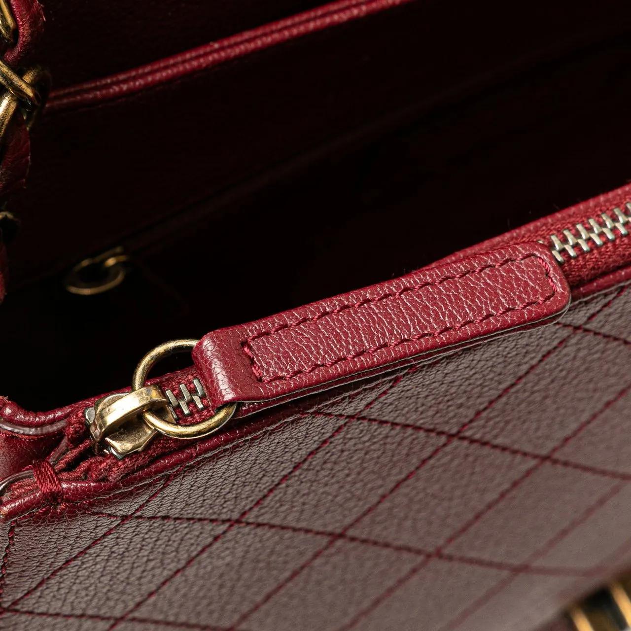 Thumbnail - Chanel Hobo Bags - 2017-2018 Medium Calfskin Coco Curve Flap - Gr. unisize - in Rot - für Damen