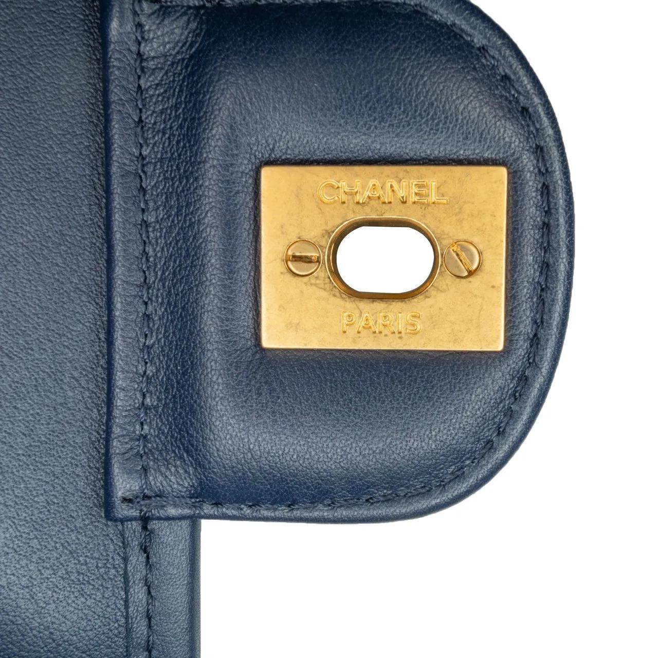 Thumbnail - Chanel Hobo Bags - 2021-2023 Small Tweed School Memory Top Handle Fla - Gr. unisize - in Blau - für Damen