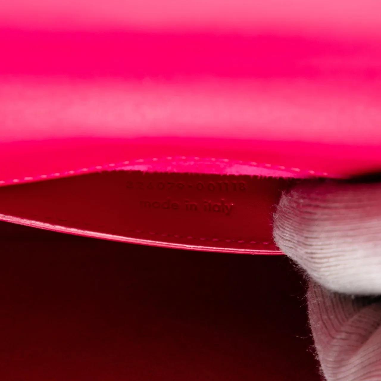 Thumbnail - Saint Laurent Clutches - Smooth Leather Cassandre Clutch - Gr. unisize - in Gold - für Damen