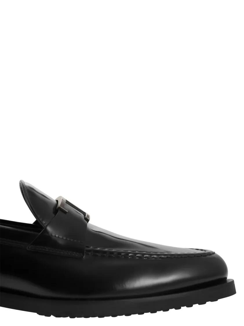 Thumbnail - Tod's Loafer - Leather Moccasin With T Accessory - Gr. 8 - in Schwarz - für Damen