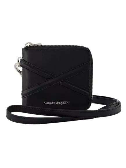 Alexander McQueen Portemonnaies - Zip Around Billfold Wallet  - Black - Leather - Gr. unisize - in Schwarz - für Damen