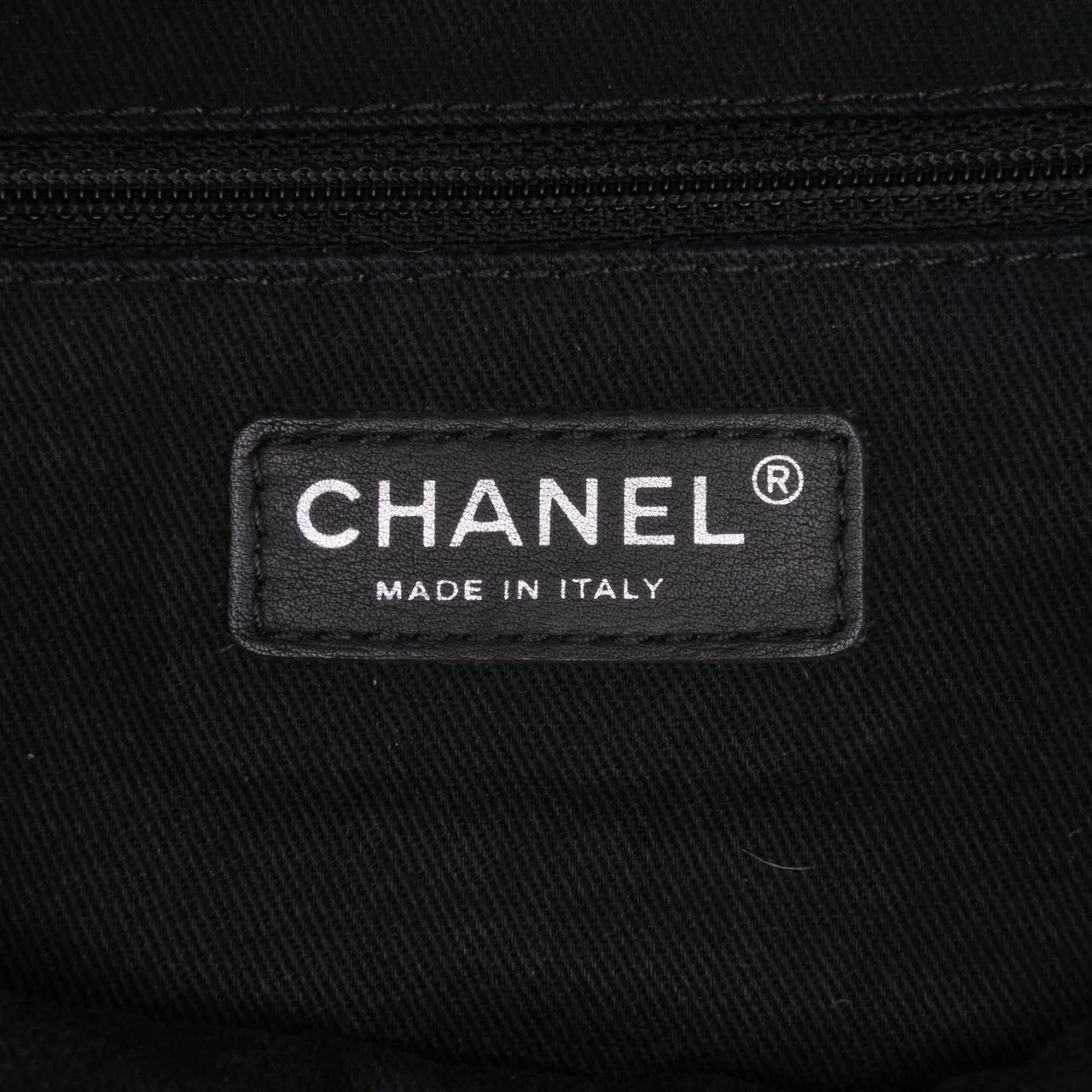 Thumbnail - Chanel Hobo Bags - Jumbo Quilted Iridescent Caviar Easy Flap - Gr. unisize - in Orange - für Damen