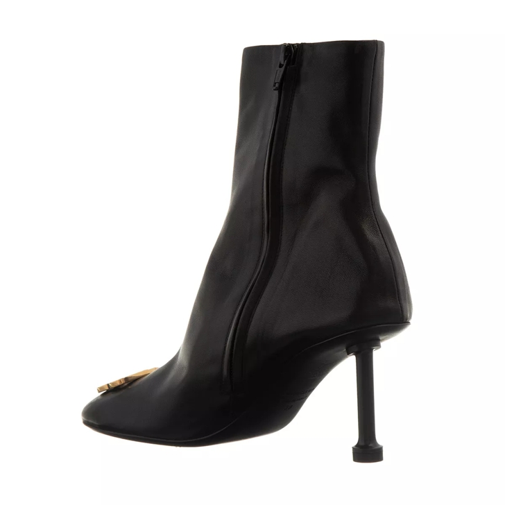 Balenciaga pointy hot sale toe bootie