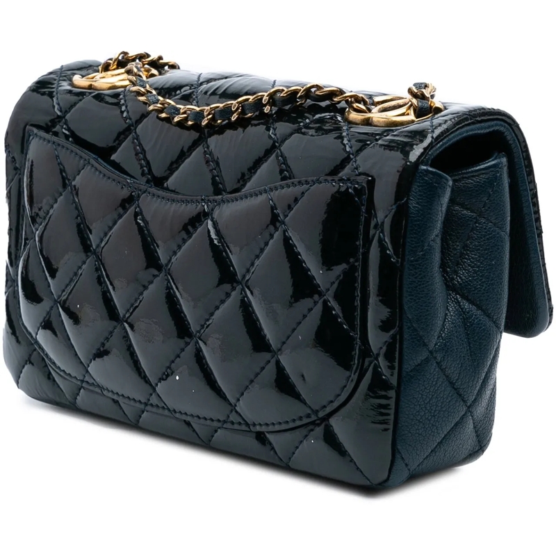 Chanel Schultertasche Paris-Salzburg Small Patent and Goatskin CC Eyelet blau (Image 3)