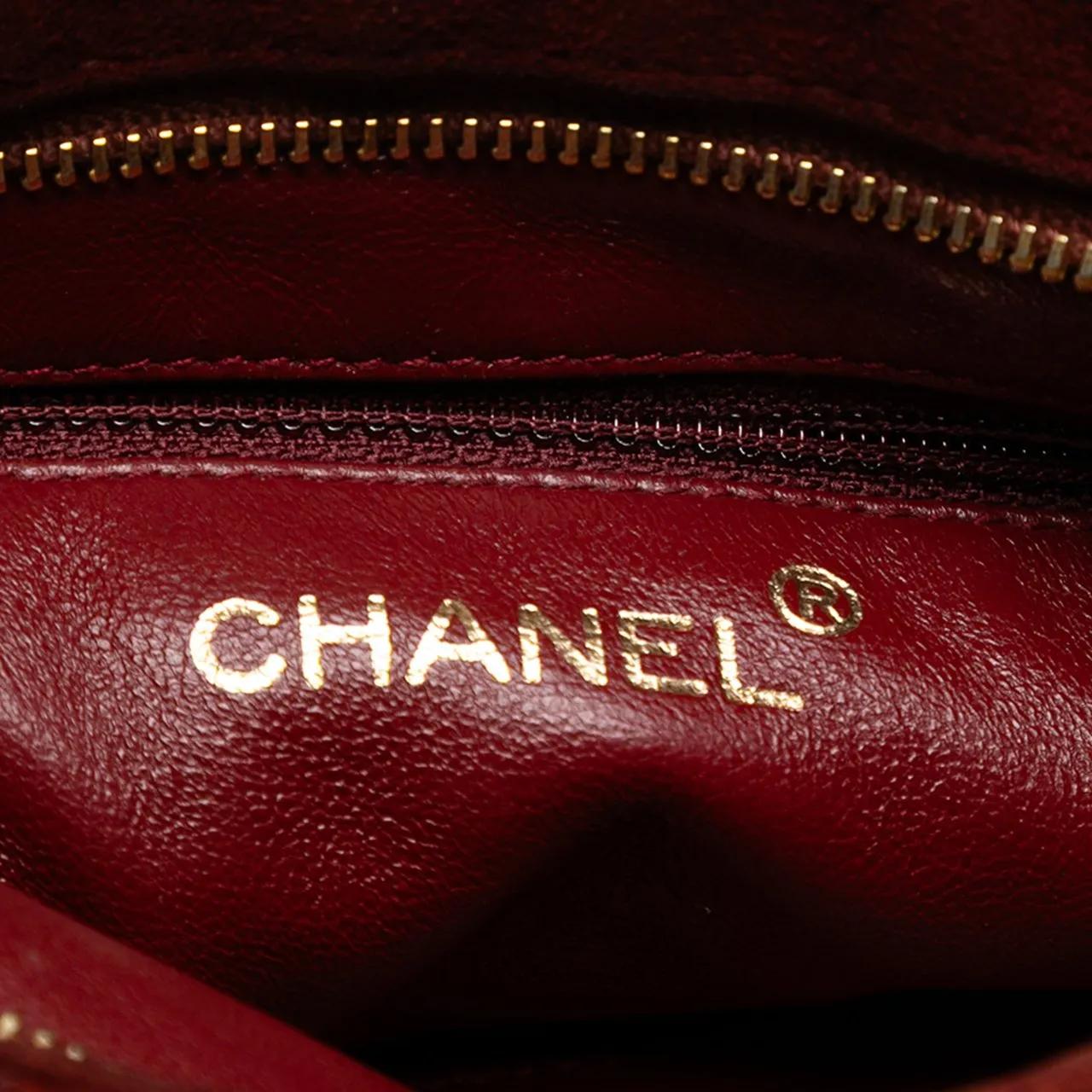 Thumbnail - Chanel Hobo Bags - CC Quilted Suede Tassel Crossbody - Gr. unisize - in Rot - für Damen