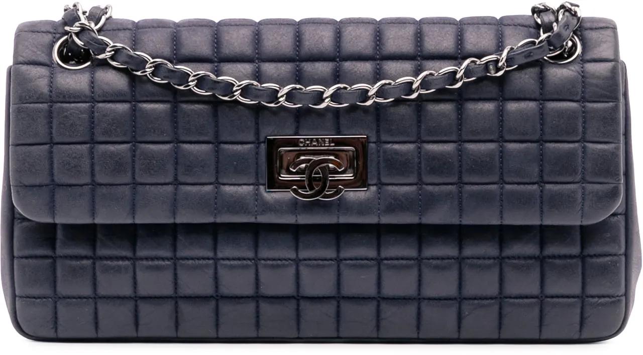 Chanel Hobo Bags - Chocolate Bar Iridescent Calfskin Bubble Flap - Gr. unisize - in Blau - für Damen