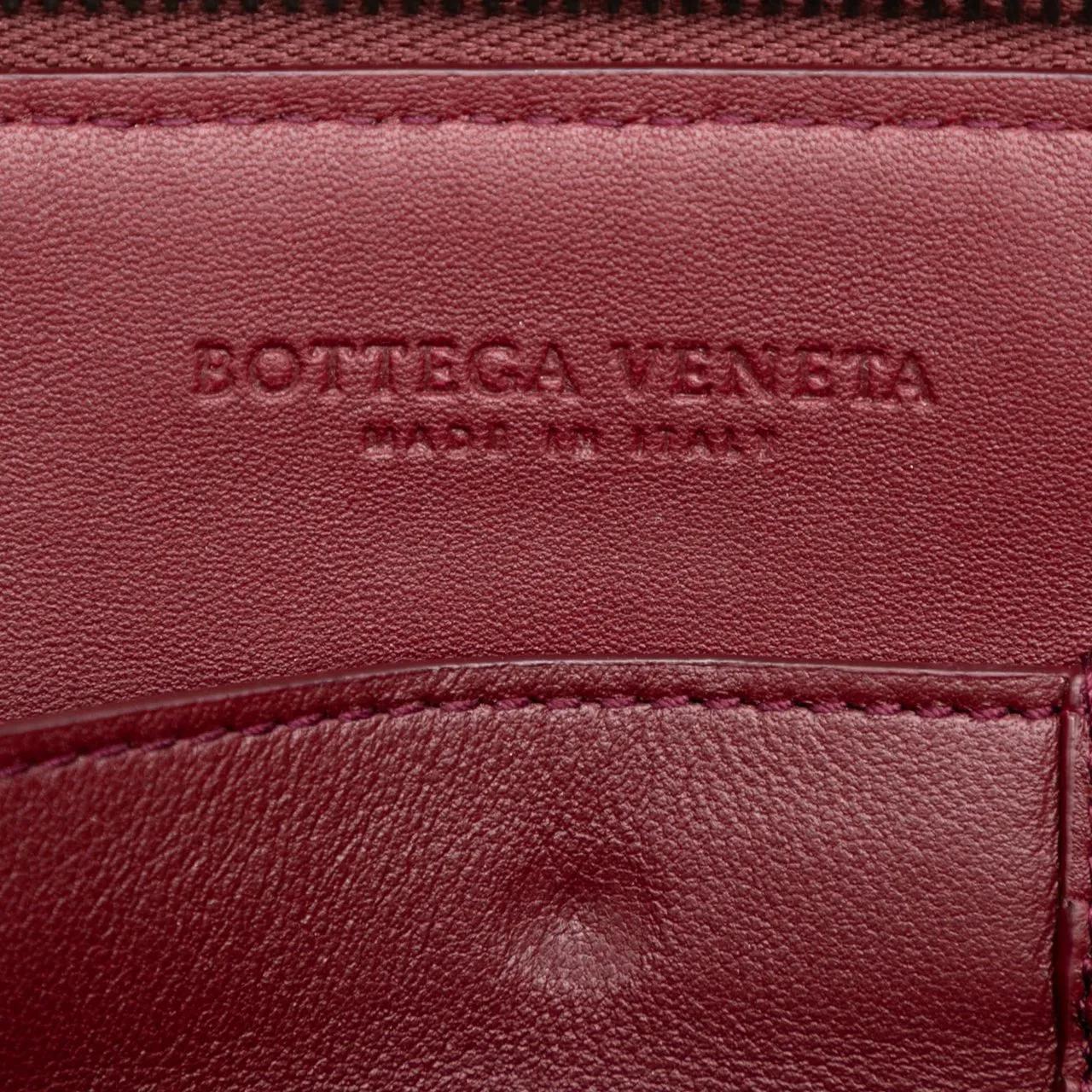 Thumbnail - Bottega Veneta Clutches - Calfskin Intrecciato Dot Document Case - Gr. unisize - in Rot - für Damen