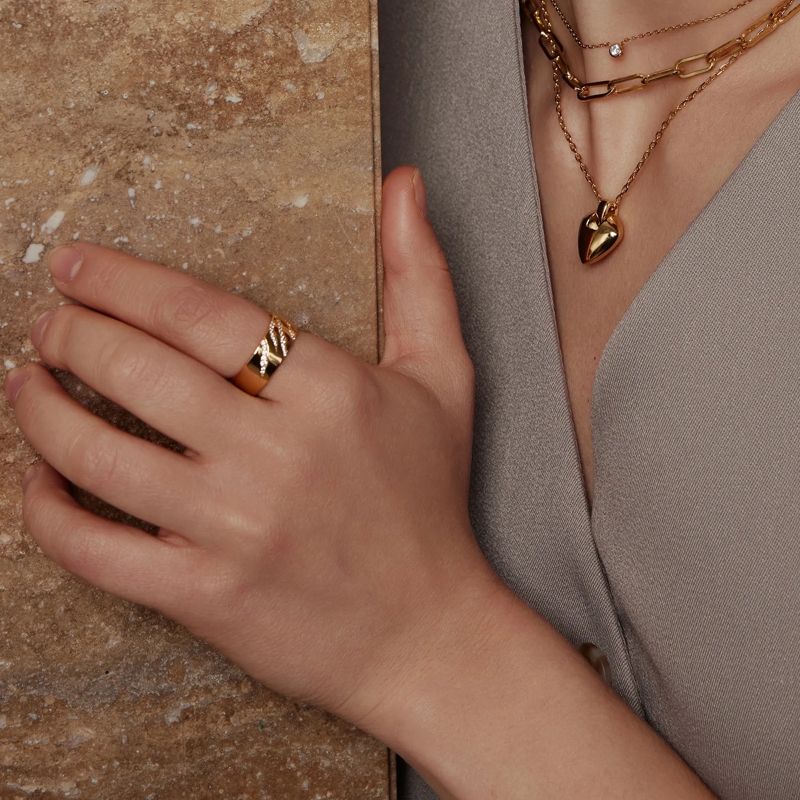 Ania Haie Mittellange Halskette 925er Sterlingsilber Shield Pendent gold(Image 2)