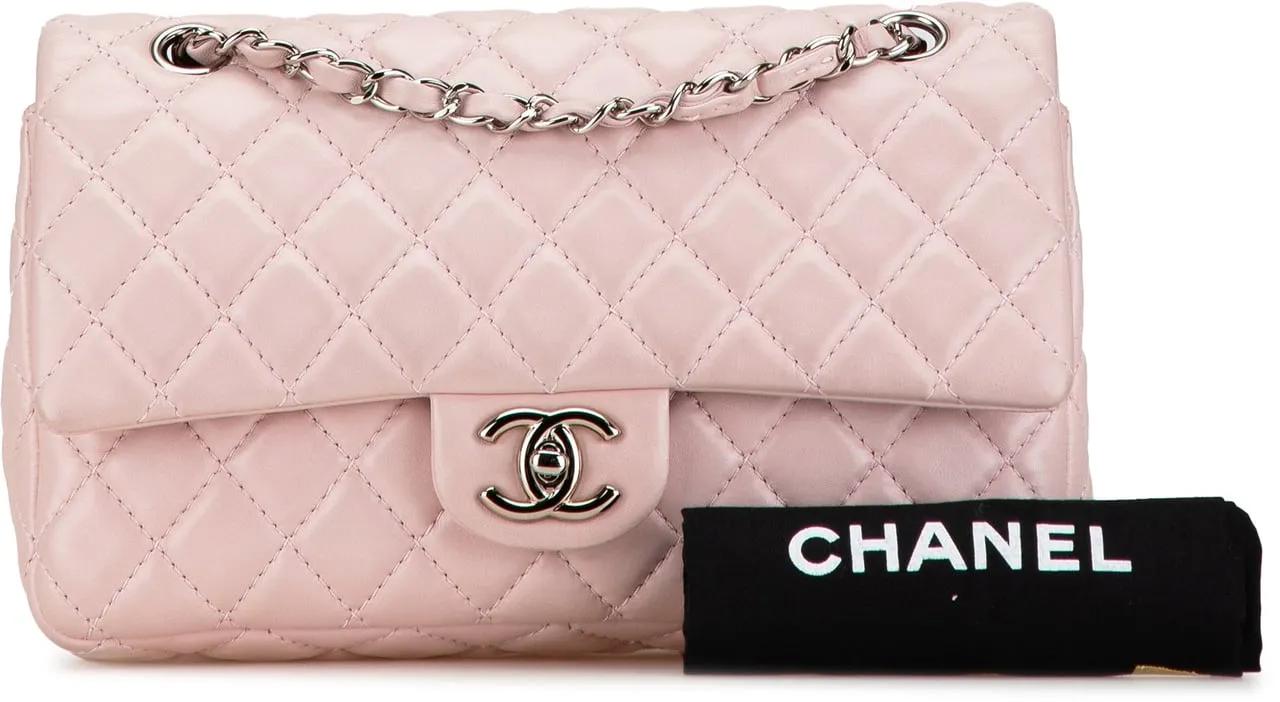 Chanel Shoppers Medium Classic Lambskin Double Flap in poeder roze