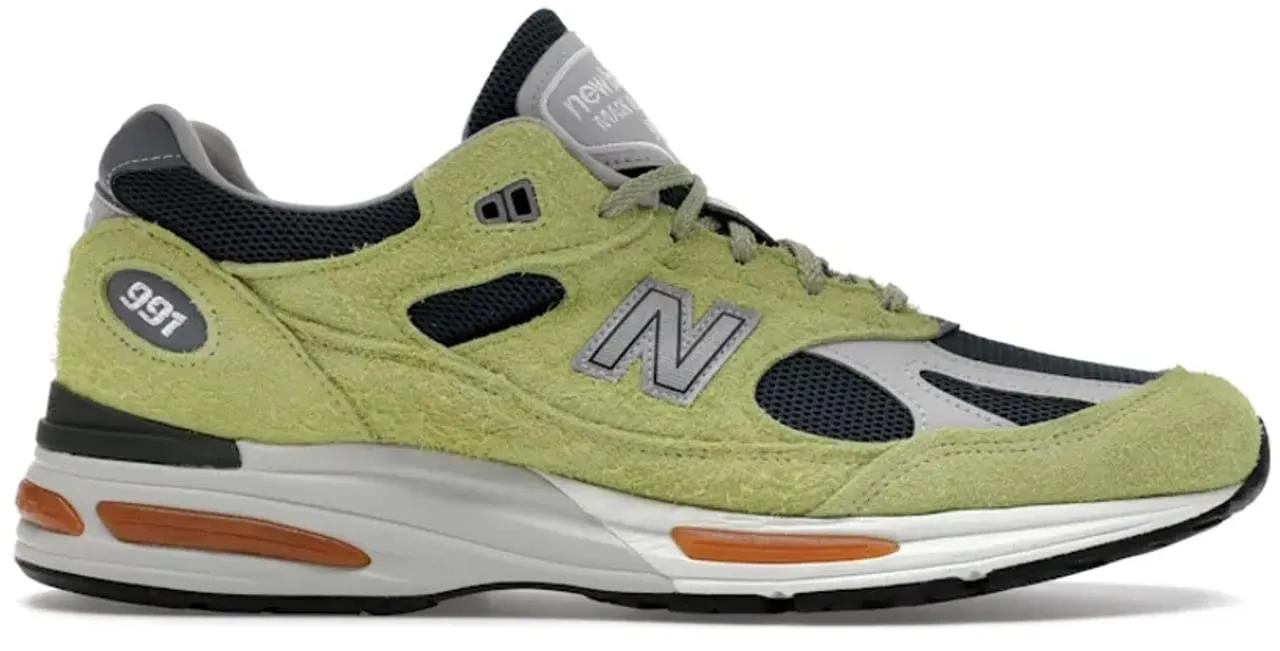 New Balance Low-Top Sneaker - Layered Suede And Mesh Sneakers With Iconic Accent - Gr. 42,5 (EU) - in Grün - für Herren