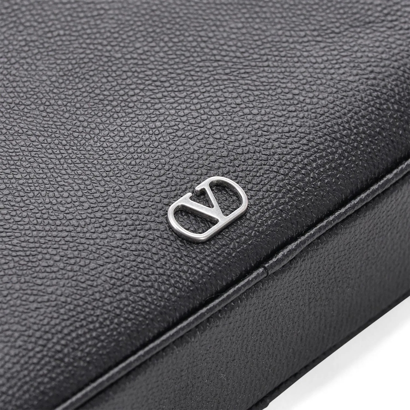 Valentino Garavani Geldbörse Pochette aus Leder schwarz(Image 5)