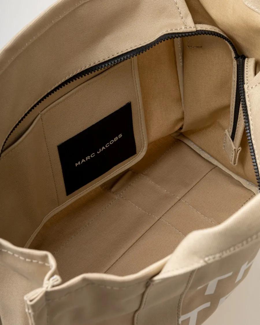 Marc Jacobs Shoppers & Totes Rectangular Canvas Tote With Logo Print in beige