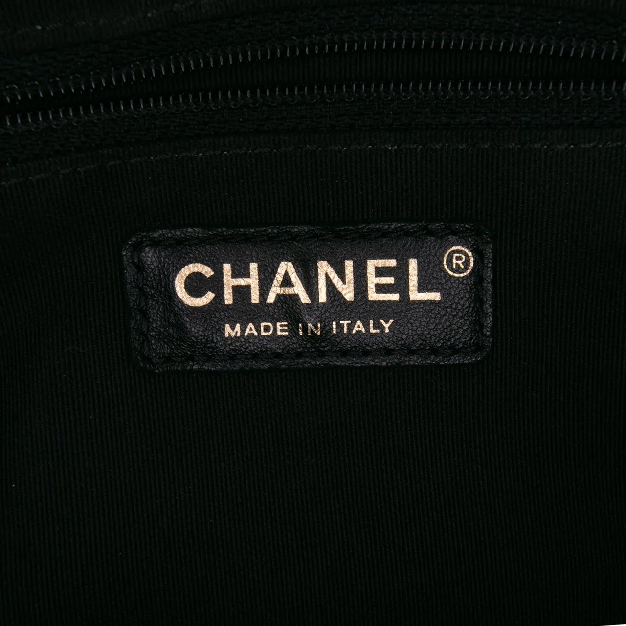 Thumbnail - Chanel Hobo Bags - Calfskin Grosgrain Stitched Button Up Camera Case - Gr. unisize - in Braun - für Damen