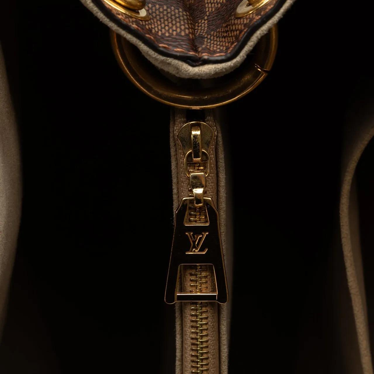 Louis Vuitton Crossbody bags 2019 Damier Ebene Riverside in bruin