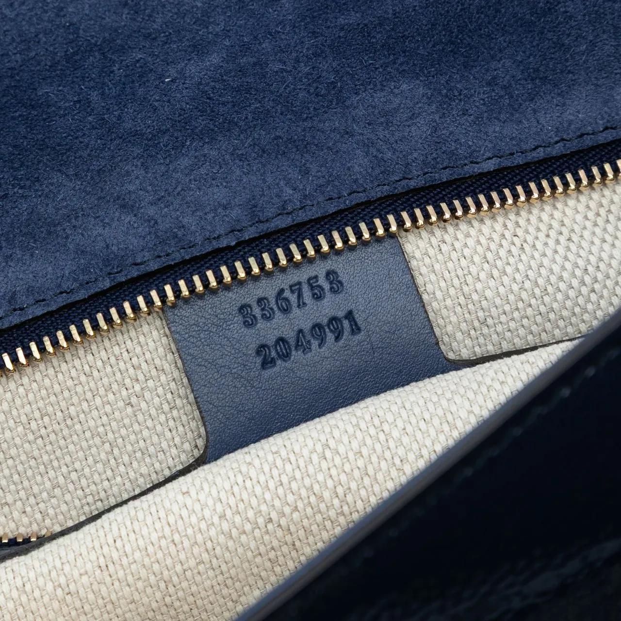 Thumbnail - Gucci Clutches - Soft Patent Soho Disco Clutch - Gr. unisize - in Blau - für Damen