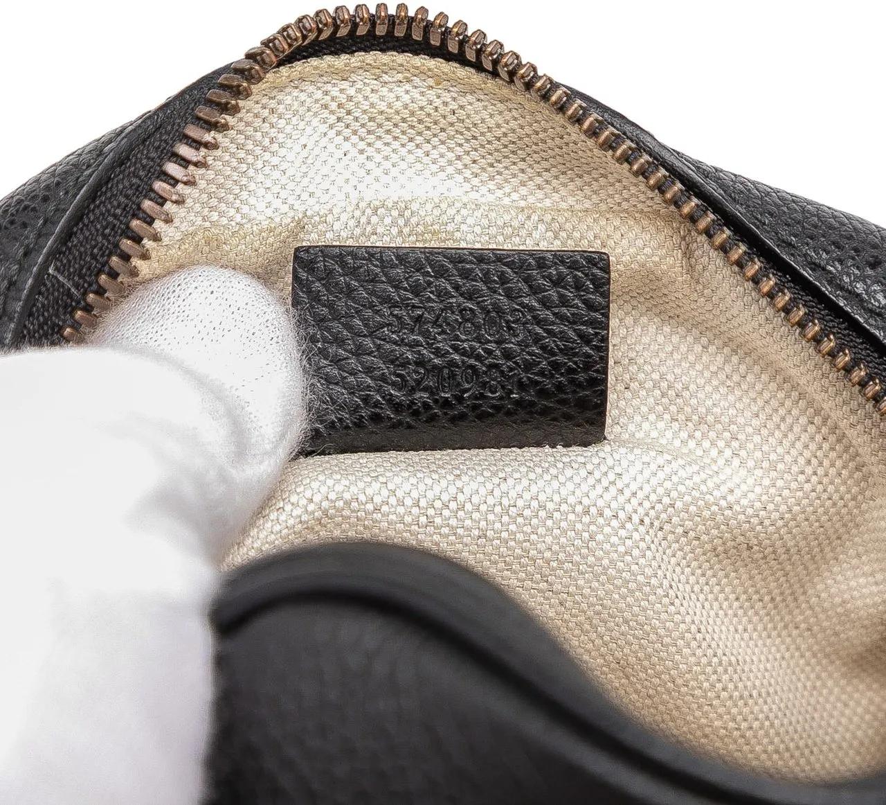 Thumbnail - Gucci Hobo Bags - Mini Grained Calfskin Logo Crossbody - Gr. unisize - in Schwarz - für Damen