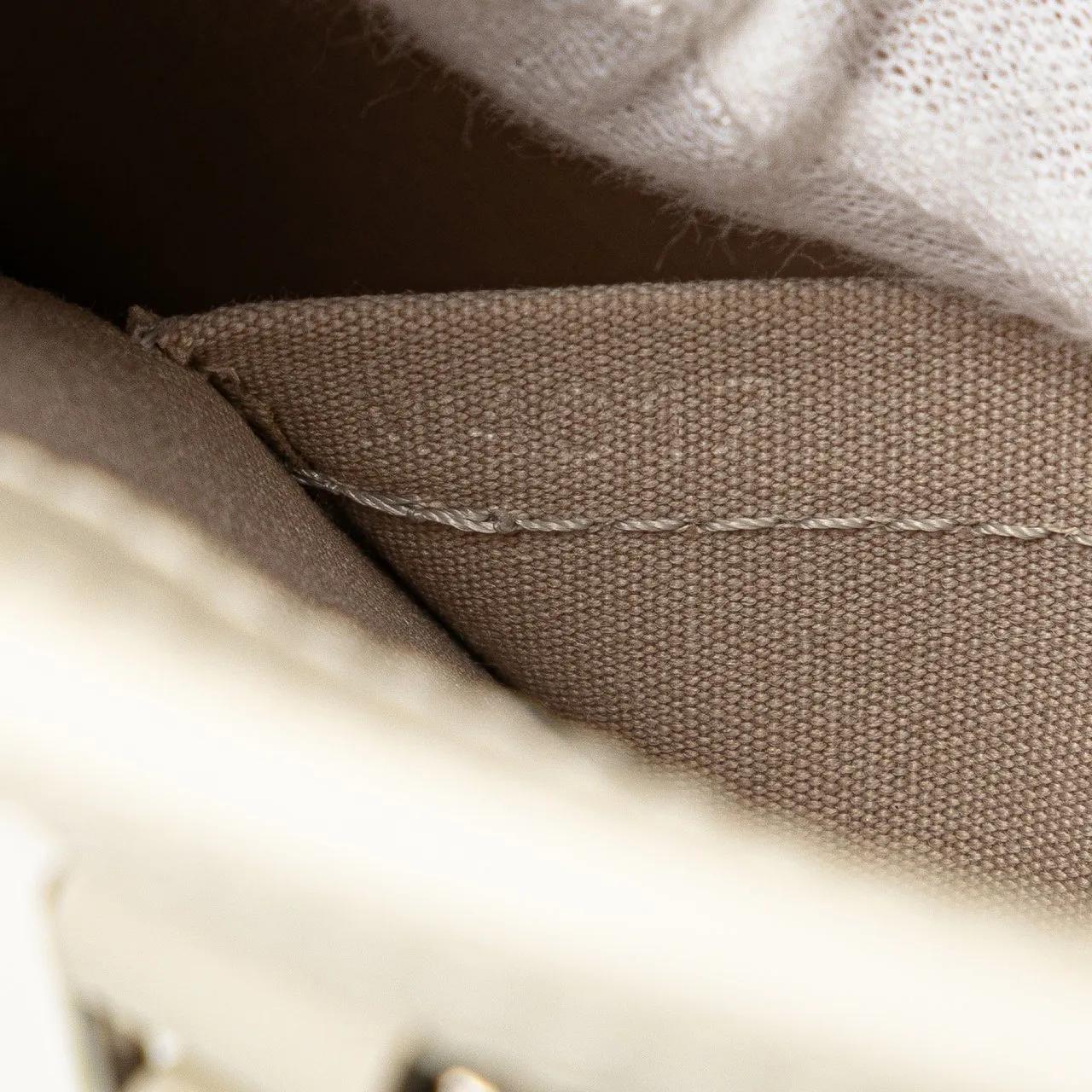 Thumbnail - Louis Vuitton Hobo Bags - Epi Madeleine GM - Gr. unisize - in Weiß - für Damen