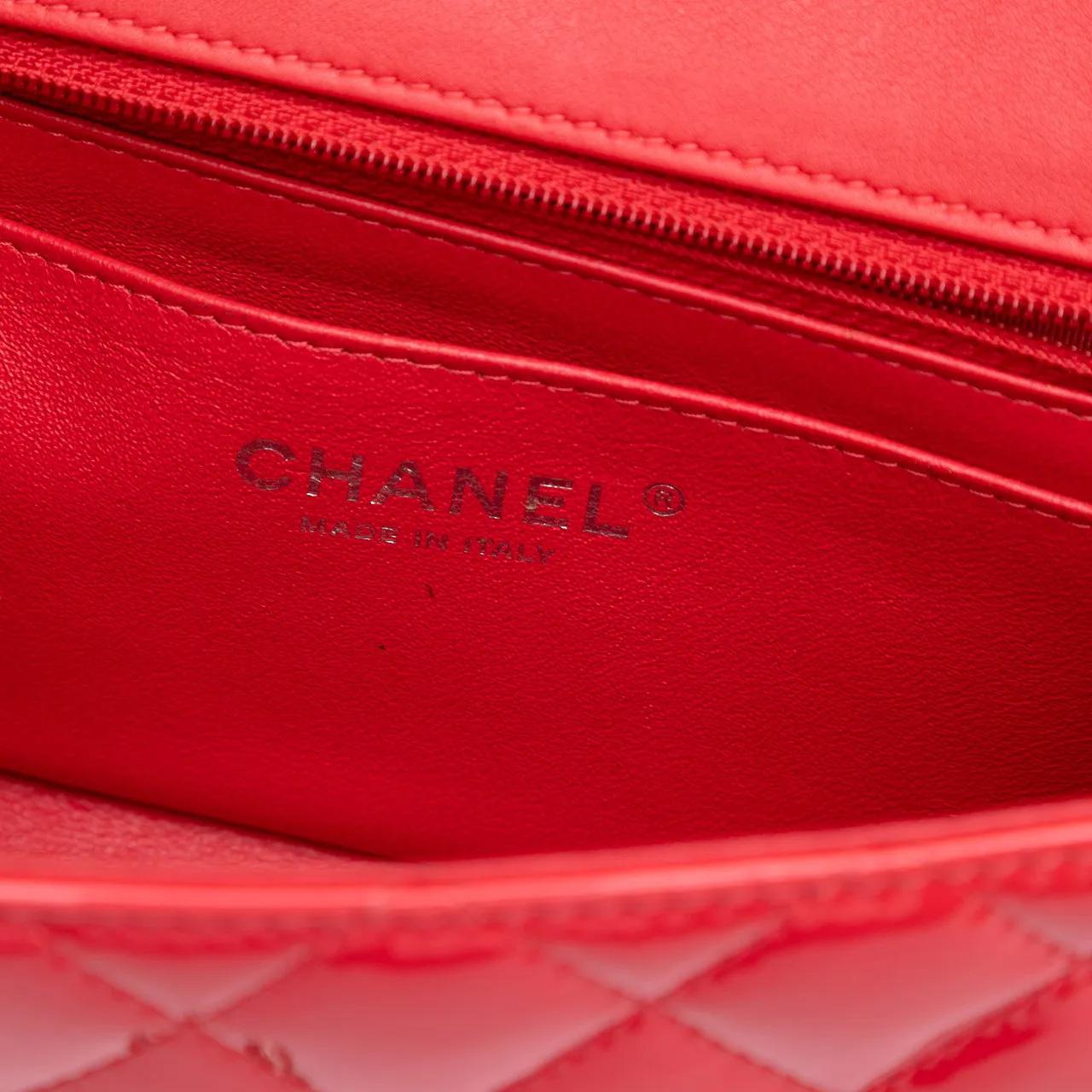 Thumbnail - Chanel Hobo Bags - Mini Rectangular Classic Patent Single Flap - Gr. unisize - in Rot - für Damen