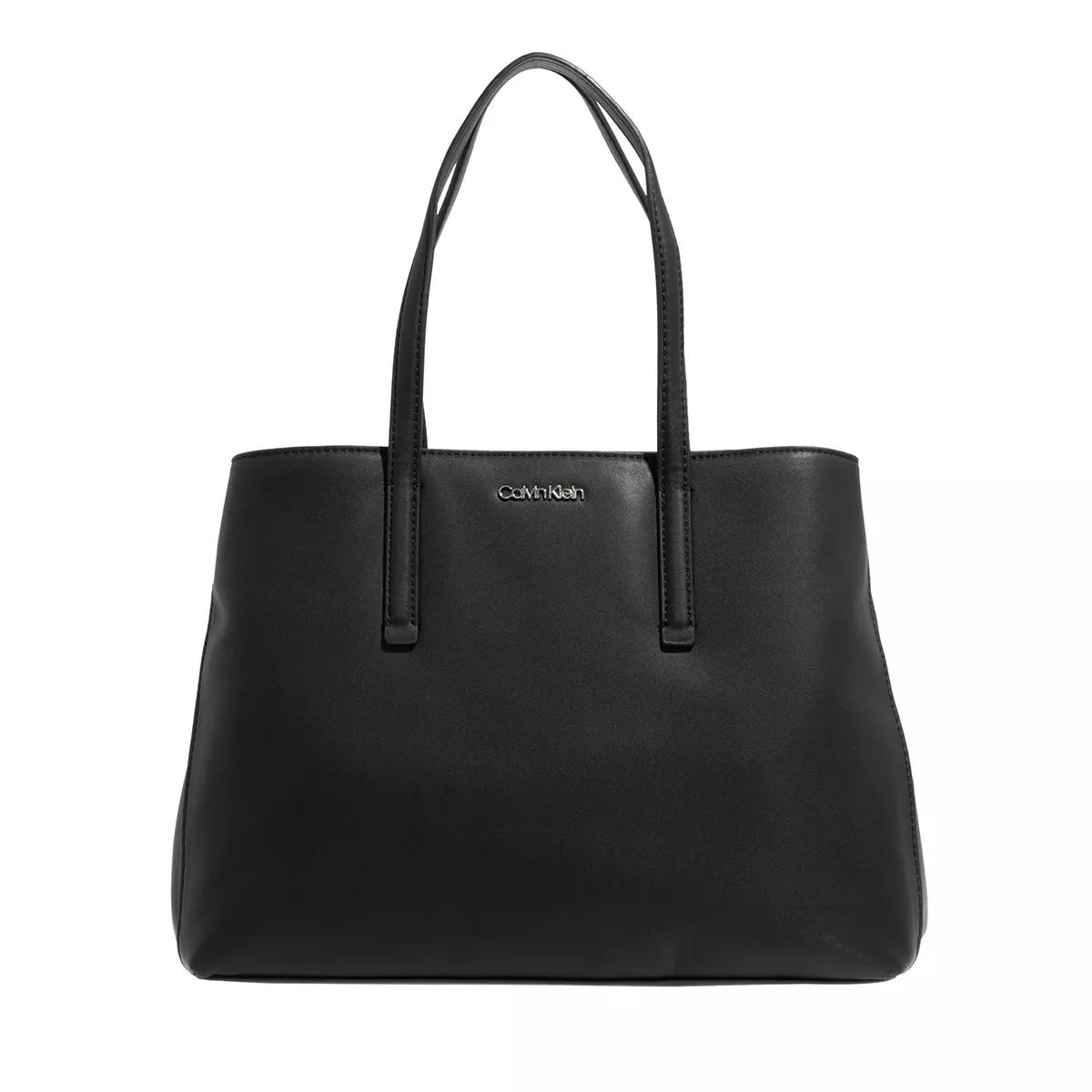 Calvin Klein Ck Must Tote Medium Ck Black Tote