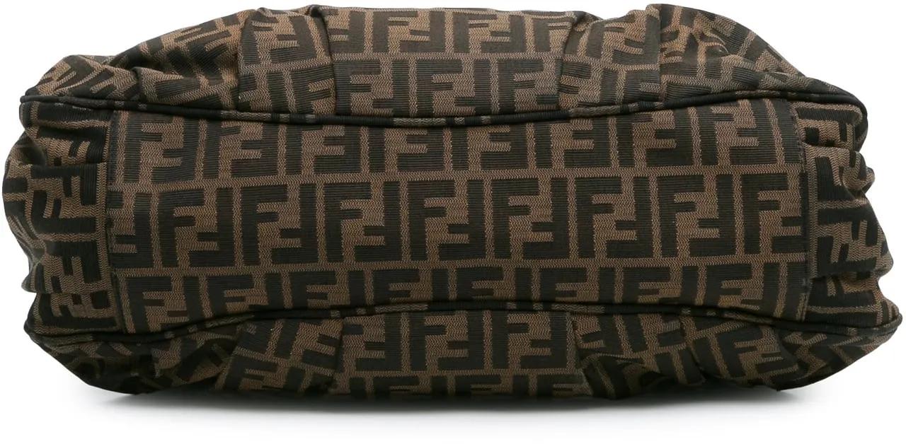 Fendi Shoppers Zucca Canvas Mia Tote in bruin