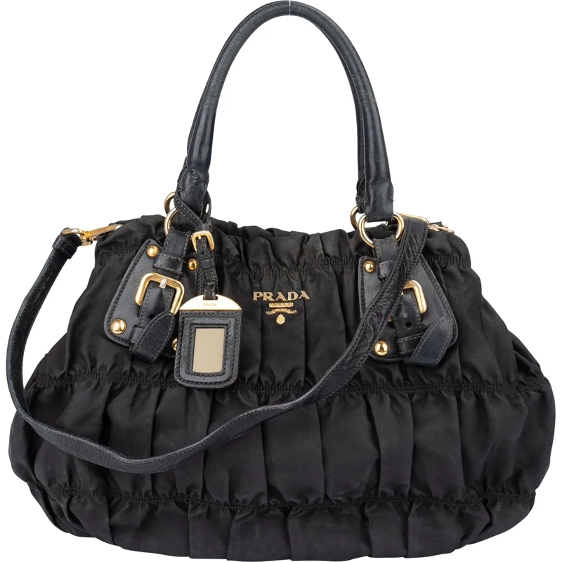 Prada Sac à bandoulière Prada Quilted Nylon City Handbag schwarz
