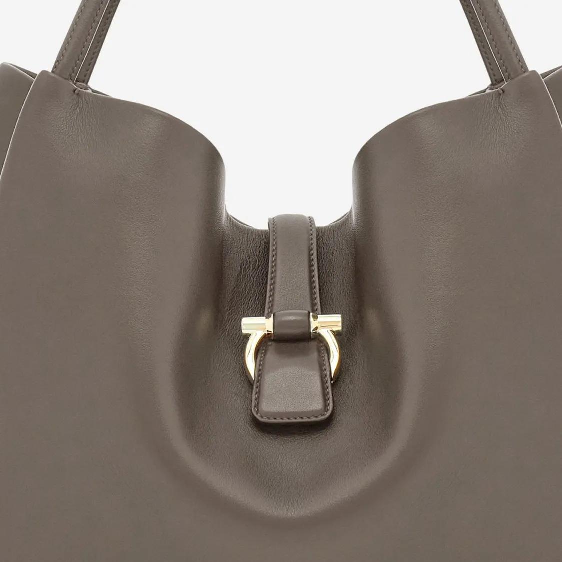 Salvatore Ferragamo Hobo bags Leather Shoulder Bag in grijs