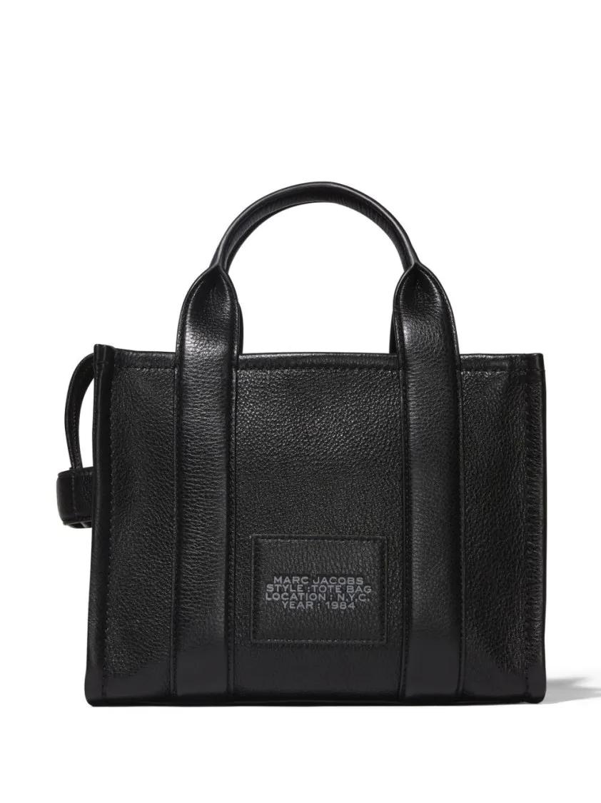 Thumbnail - Marc Jacobs Shopper & Totes - Textured Black Tote Bag With Dual Handles And Adju - Gr. unisize - in Schwarz - für Damen