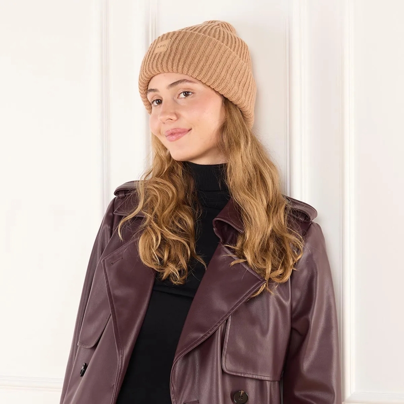 A.P.C. Chapeau en laine Bonnet Michelle Cab Camel(Image 2)