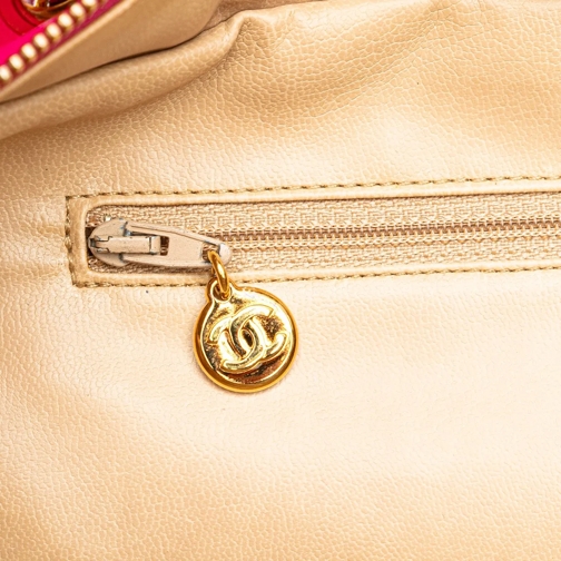 Chanel Sac à provisions 1991-1994 Chevron Lambskin Tote rose (Image 12)