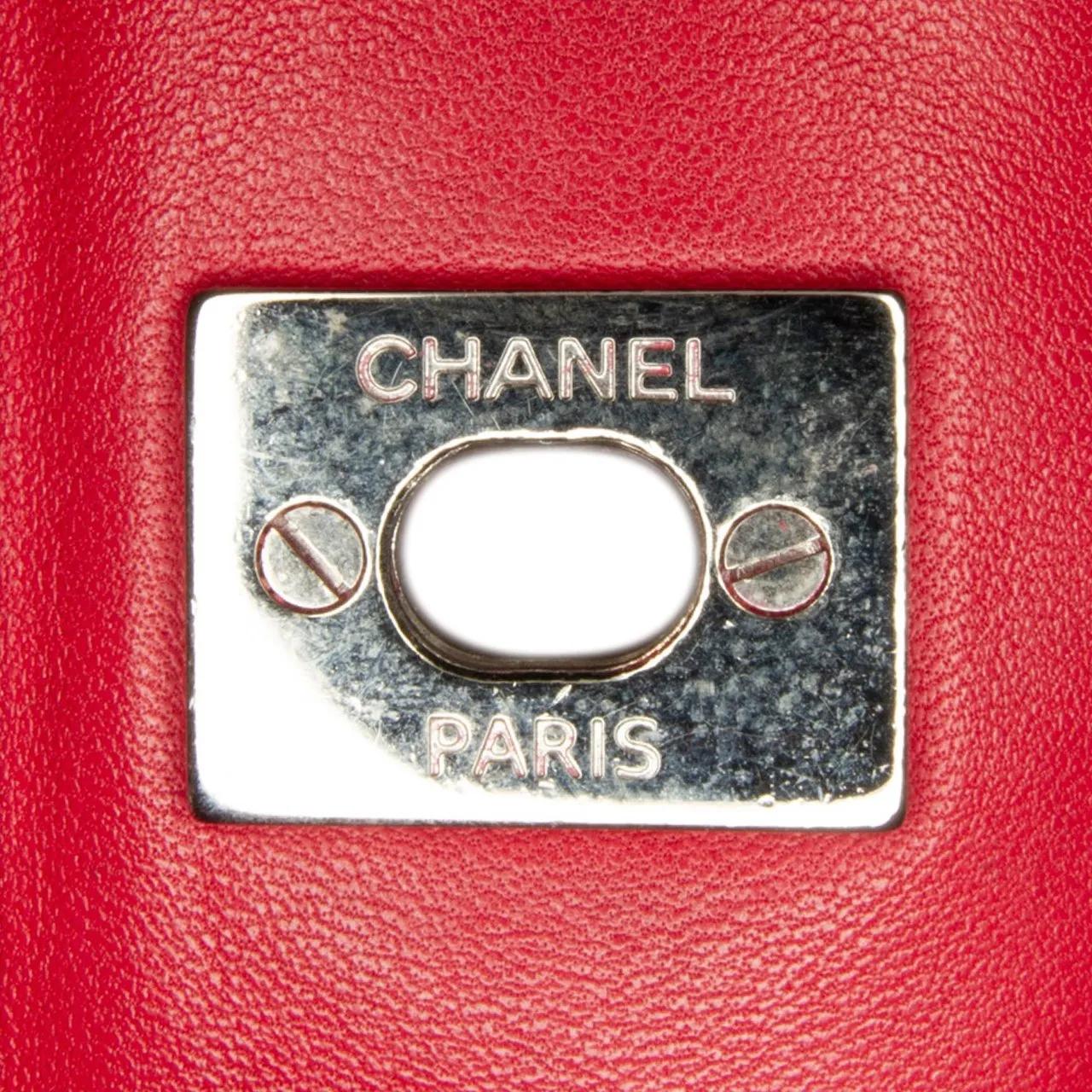 Chanel Hobo bags 2009-2010 Maxi Classic Lambskin Single Flap in rood