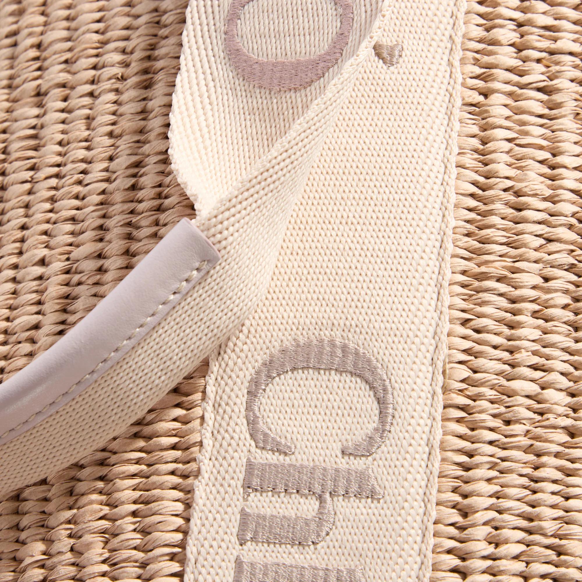 Chloé Shoppers Large Woody Basket Bag in beige