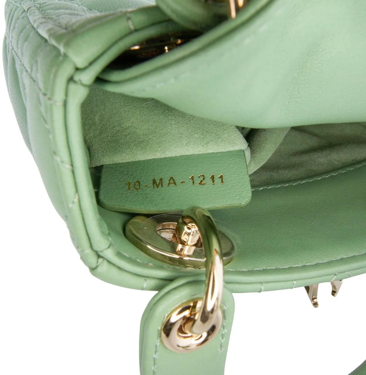 Thumbnail - Christian Dior Hobo Bags - Micro Lambskin Cannage Lady Dior - Gr. unisize - in Grün - für Damen