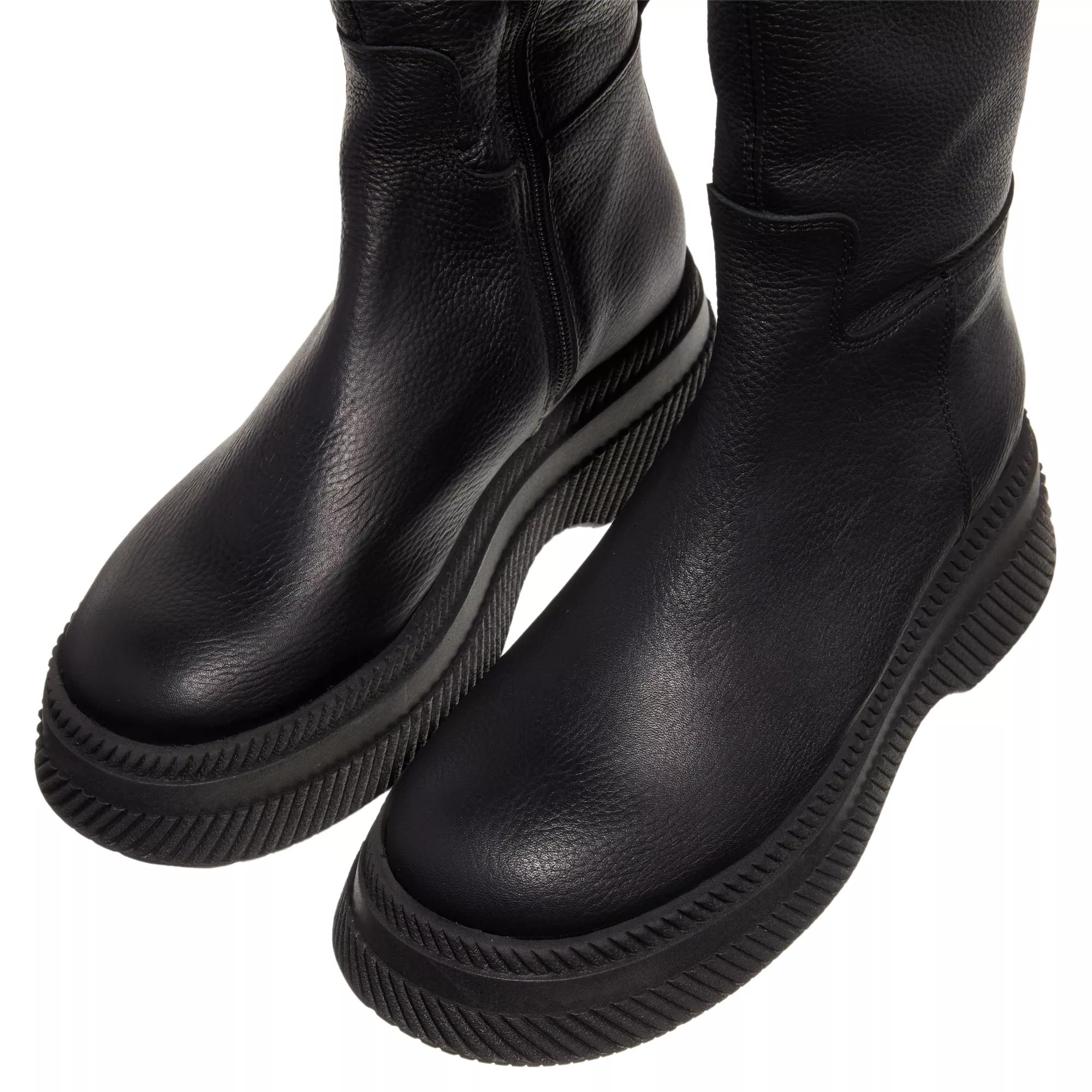 Steve Madden Gylana Black Leather Boot