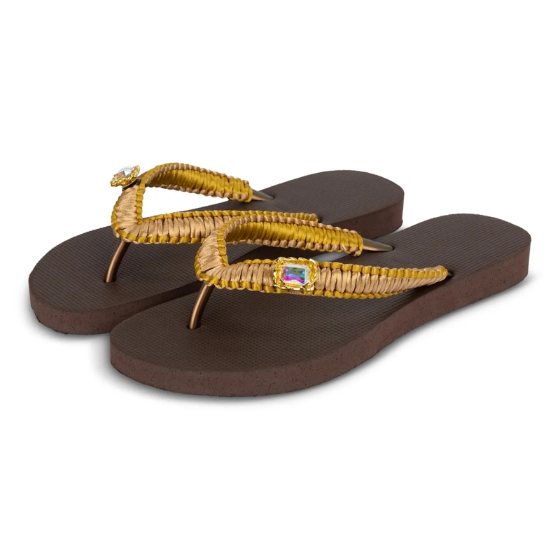 UZURII Flip Flops flip flop Taupe Macrame Switch mocca(Image 18)