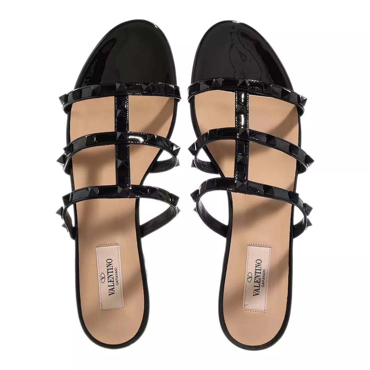 Valentino black hot sale patent rockstud