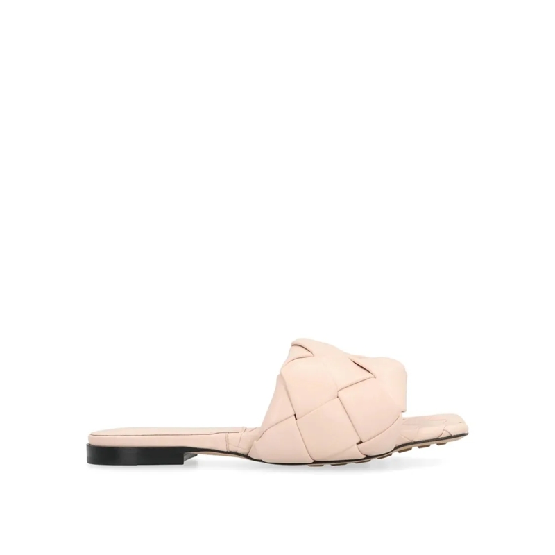 Bottega Veneta Sandalen Lido Leather Flat Sandals Neutrals