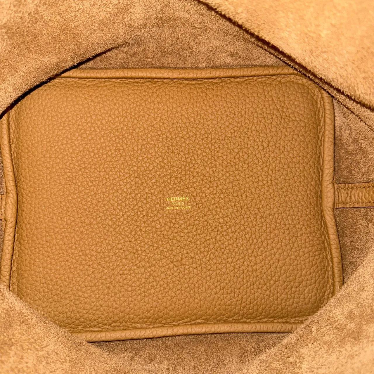 Thumbnail - Hermès Crossbody Bags - Hermes Picotin Lock 22 Taurillon Clemence Biscuit - Gr. unisize - in Braun - für Damen